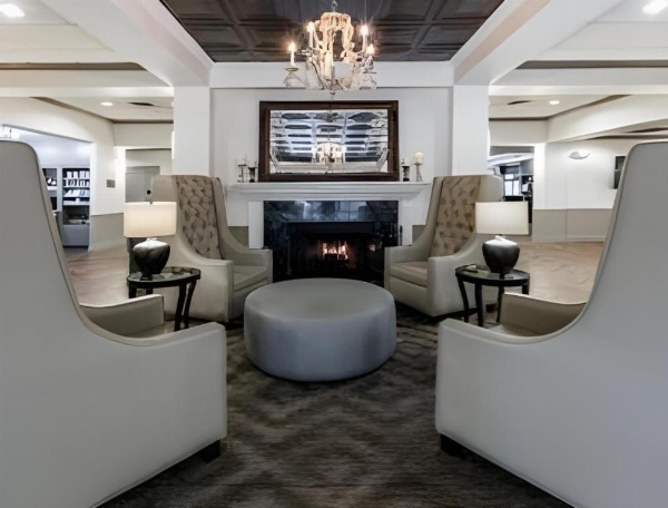 Richmond Inn & Suites, A Trademark Collection Hotel image 1