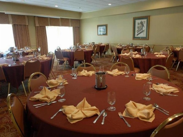 Richmond Inn & Suites, A Trademark Collection Hotel image 14